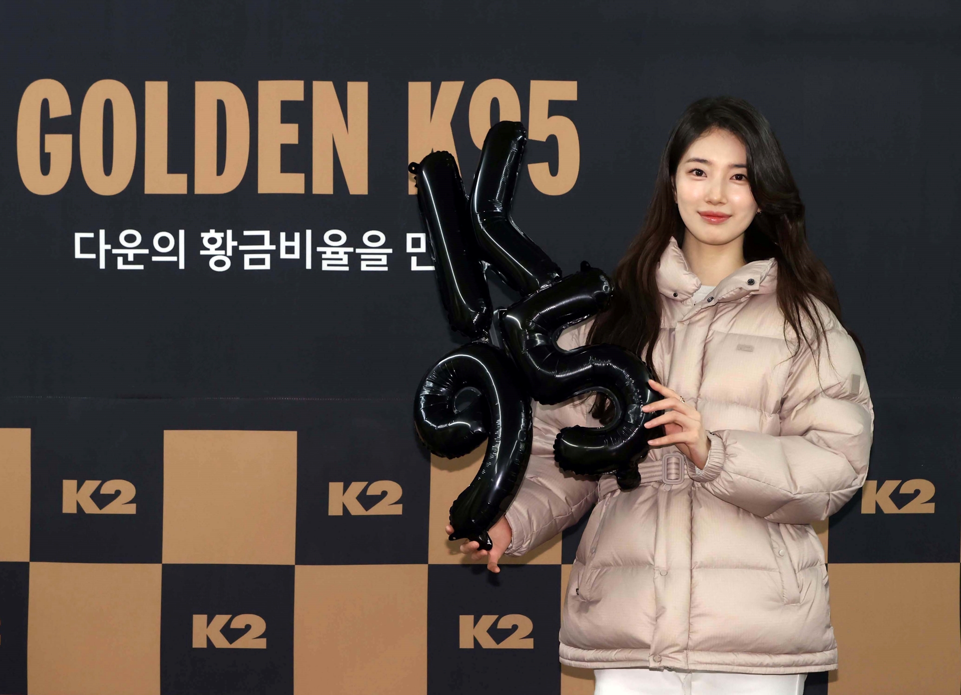 K2, 성수 코끼리베이글서 '골든 K95' 팝업 연다 2517-Image